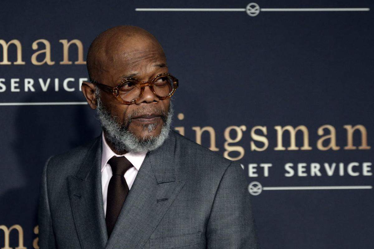 Dass andere ihn wegen seines Stotterns verspottet haben, hat US-Schauspieler Samuel L. Jackson nach eigenem Bekunden härter gemacht. Es sei aber eine schlimme Zeit gewesen, sagte der 66-Jährige der "Stuttgarter Zeitung". "Ich weiß noch genau, wie die Leute mich damals merkwürdig angeschaut haben, wenn ich gestottert habe", erzählte Jackson. "Die einen hätten am liebsten angefangen zu lachen." Menschen mit Sprachfehler hätten eine spezielle Position in der Gesellschaft, sagte Jackson. "Wenn du nicht richtig sprechen kannst, hält man dich nämlich nicht für intelligent."März, 2015