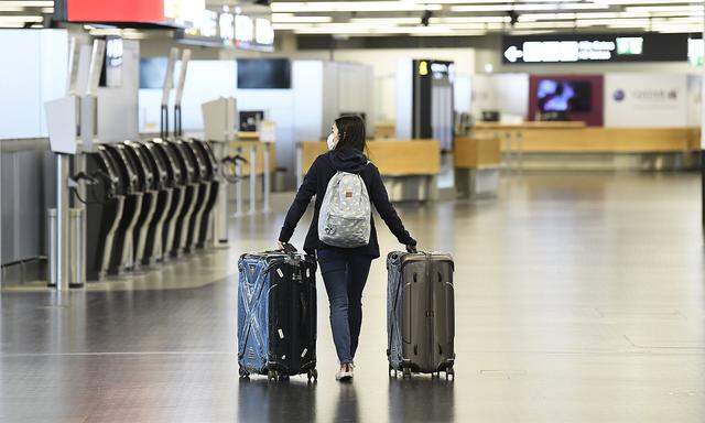 Ab Mitternacht gelten für Reisende aus 14 ehemaligen Virusvariantengebieten bei der Ankunft in Österreich wieder gelockerte Bestimmungen.