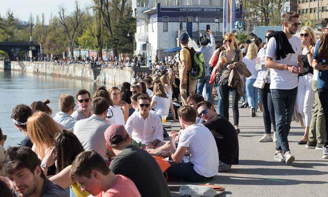 Wien hat in den vergangenen zehn, 15 Jahren in Sachen Freizeitkultur und Stadtleben ziemlich gewonnen – nicht nur, wie hier, am Donaukanal.