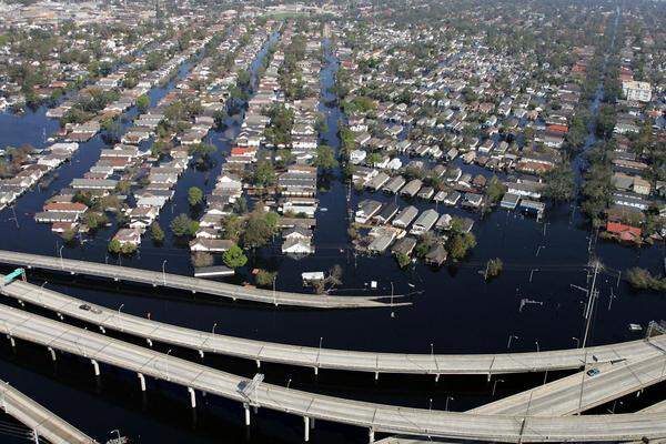 New Orleans ist allerdings kein typisches Beispiel für den Trend der schrumpfenden Städte. Hurrikan Katrina trieb 2005 zehntausende Menschen aus der Stadt - für viele war danach eine Rückkehr unmöglich.