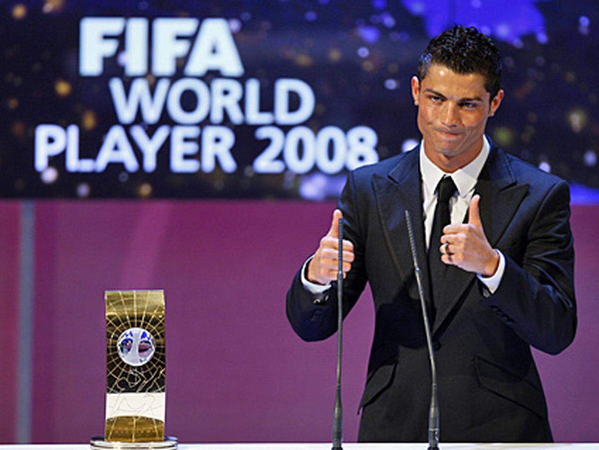 Am 21. Dezember 2009 kürt die Fifa in Zürich den besten Fußballer des Jahres und damit den Nachfolger von Cristiano Ronaldo. Hier können Sie bereits jetzt Ihren Favoriten wählen.