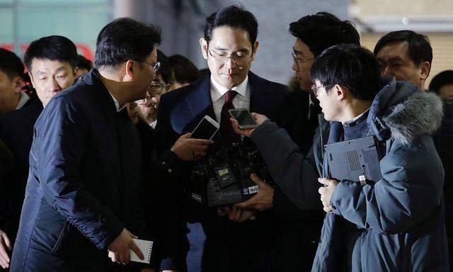  Lee Jae-yong, Samsung-Erbe und Vizevorsitzender von Samsung Electronics, kann sich am Mittwoch vor Gericht unangenehmen Fragen nicht mehr entziehen.