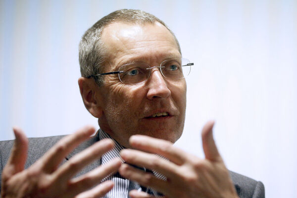 Als Gastredner von außen hatte die SPÖ den Philosophen Konrad Paul Liessmann zu ihrer Jubiläumsveranstaltung gebeten. Er sprach von der Notwendigkeit eines neuen europäischen Konzepts, das den Staat mehr sein lasse als einen Verwalter der Armut.