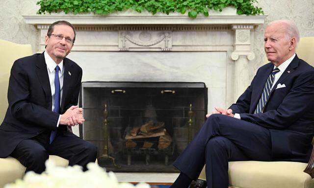 Jitzhak Herzog und Joe Biden im Weißen Haus. Benjamin Netanjahu muss sich für seinen Besuch noch bis zum Herbst gedulden. 