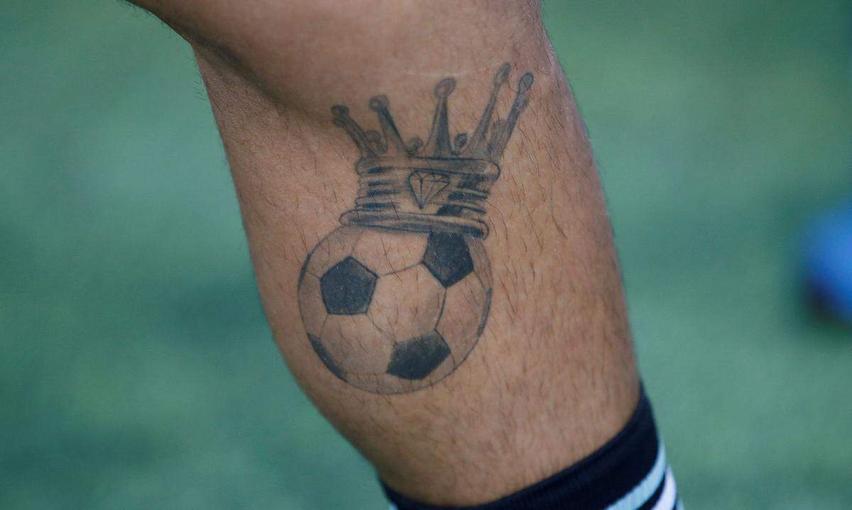 Wessen Bein? Paulo Dybala (Argentinien)