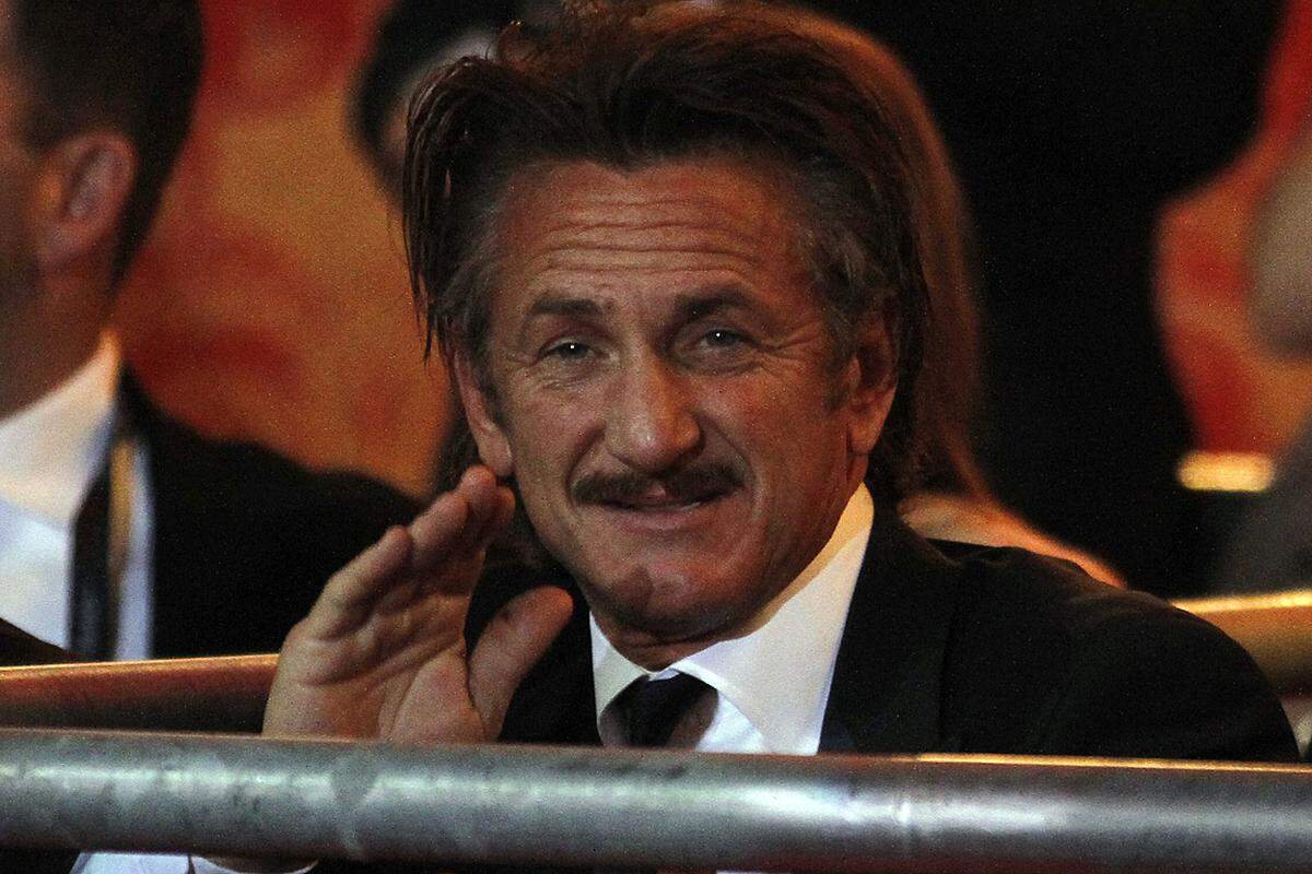 Sean Penn kam beim Life Ball aus dem Applaudieren nicht mehr heraus. Der US-Schauspieler, am Vorabend noch bei den Filmfestspielen von Cannes, saß zunächst neben ...
