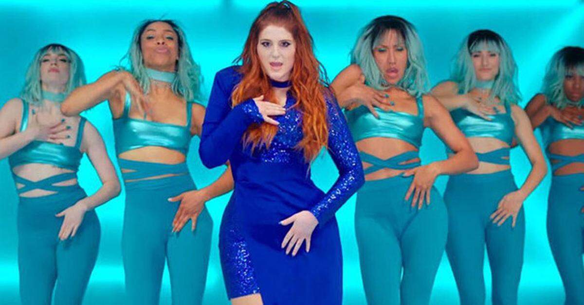 Musikerin Meghan Trainor hat das Musikvideo zu "Me Too" von ihrem Youtube-Account gelöscht. Der Grund: Ihre viel zu schmale Taille, die stark nachbearbeitet wurde.