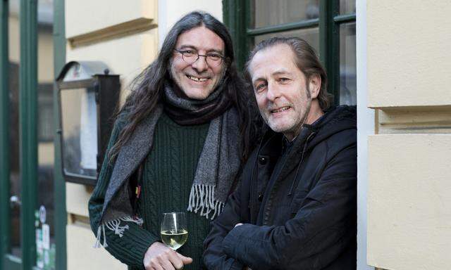Paul Skrepek (l.) und Helmut Bohatsch lernten einander 2000 bei einer Theaterproduktion kennen.