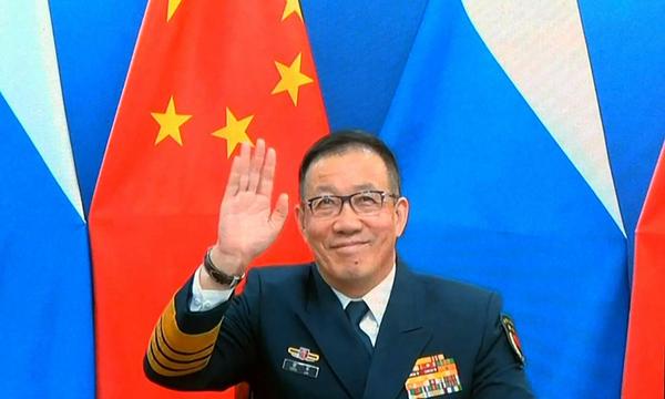 Chinas  Verteidigungsminister Dong Jun Wege 