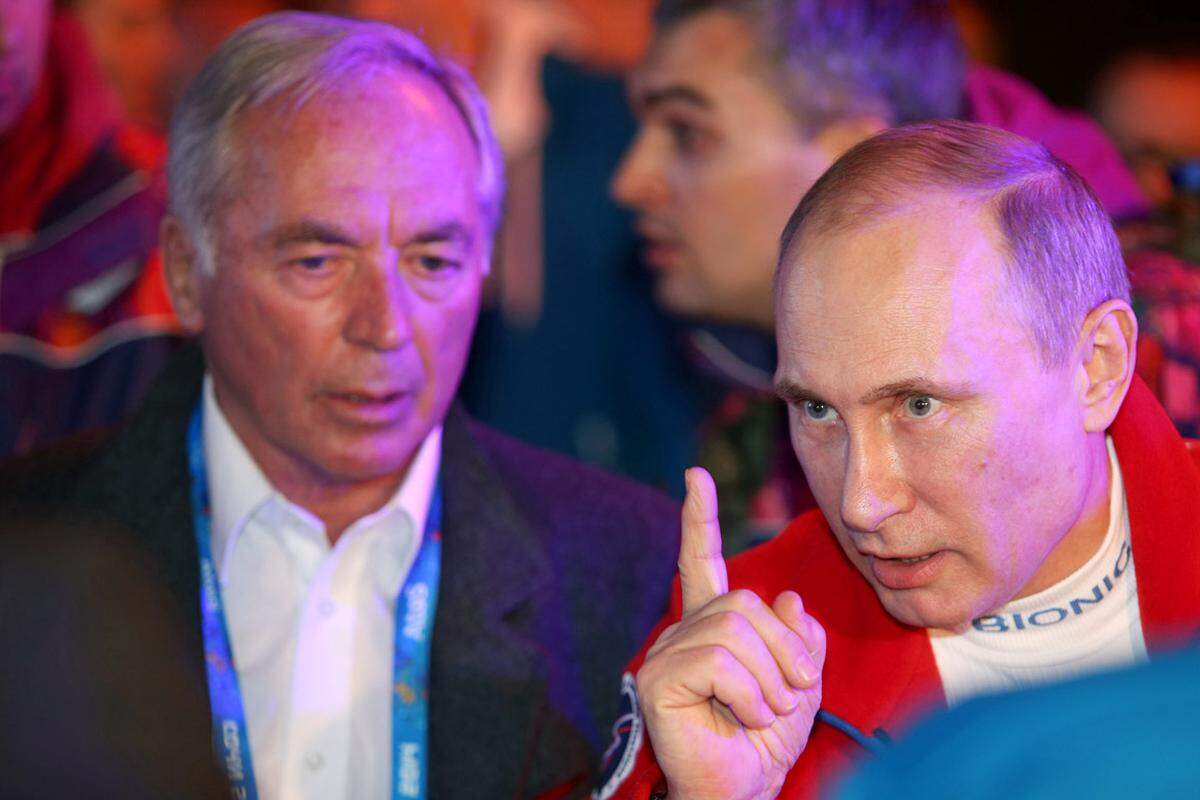 "Ich wünsche weiter viel Erfolg, aber ich hoffe, Russland macht mehr Medaillen", meinte Putin.
