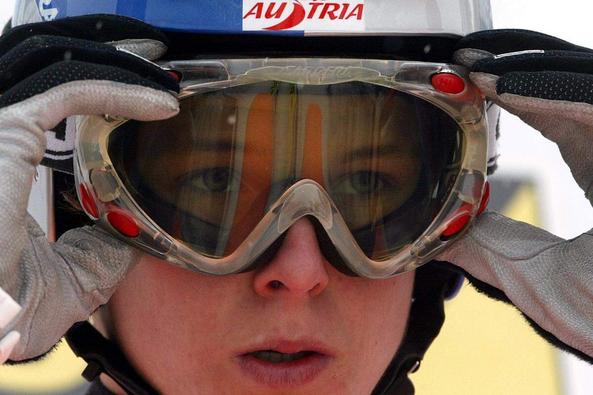 Im J&auml;nner 2003 tauchte in Liberec ein neues Siegergesicht auf. Ein Jahr nach seinem Weltcupdeb&uuml;t stand Thomas Morgenstern im zarten Alter von 16 Jahren erstmals ganz oben auf dem Podest.