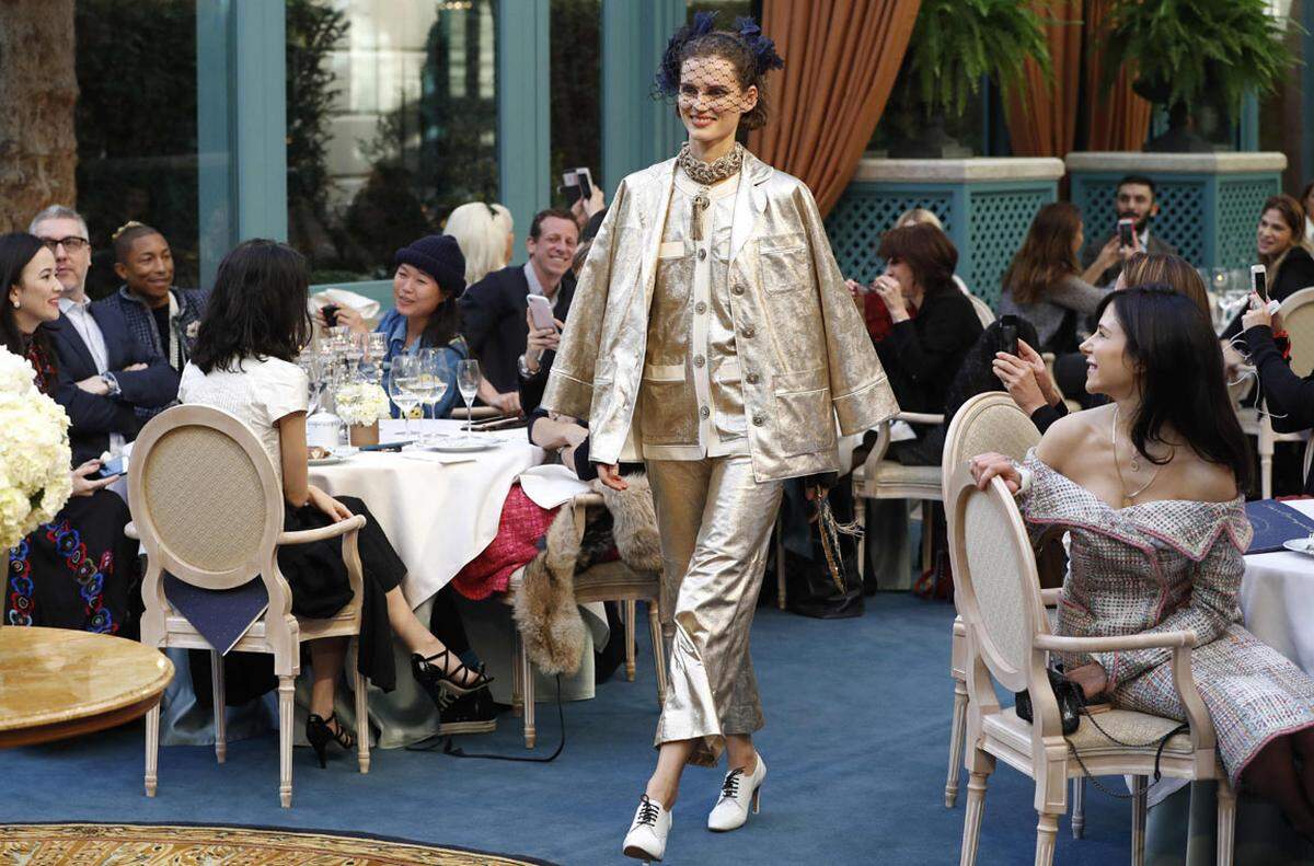 Chanel Metiers d'Art Show im Hotel Ritz