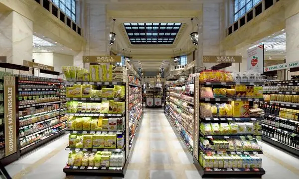 Spar hat sein Umsatzplus 2024 und den Abstand zu Rewe vergrößert ...