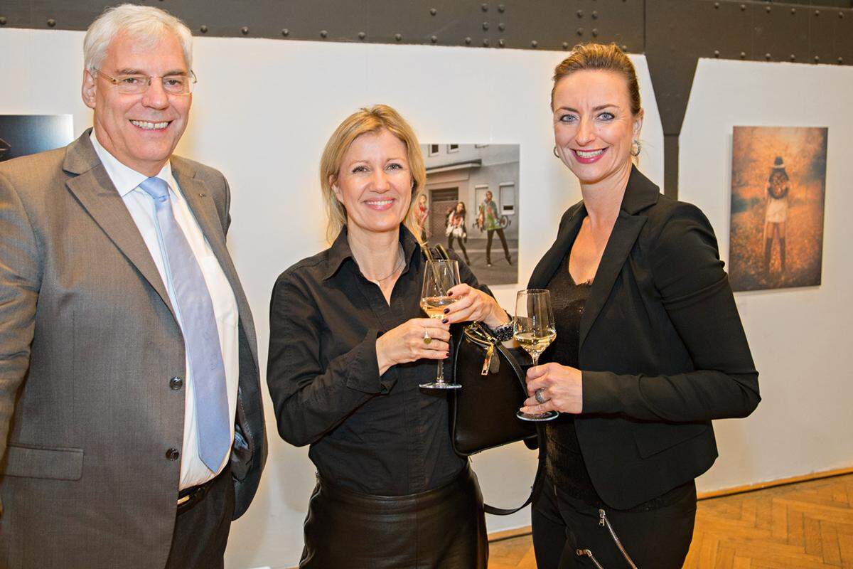 13. Arno Hofmann von Mondeléz, Linda Zajer von Clinique und Verena Fritz aus dem „Lifestyle“-Anzeigenverkauf der „Presse“.