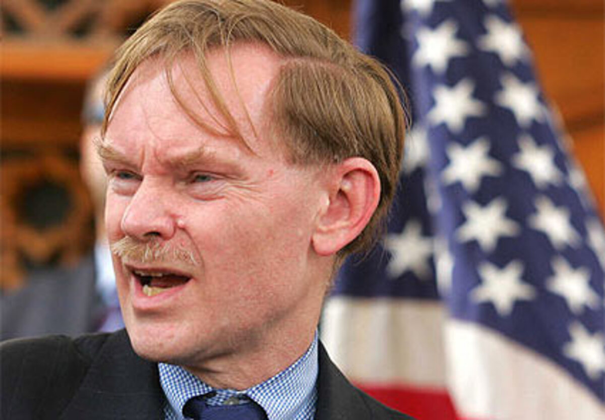 Robert Zoellick arbeitet derzeit im Direktorium der New Yorker Investmentfirma Goldman Sachs. Der 54-Jährige war bis Juli 2006 stellvertretender US-Außenminister und zuvor von 2001 bis 2005 Handelsbeauftragter der Bush-Administration. Unter Präsident George W. Bush sen. diente Zoellick als Staatssekretär im Außenamt. Er tat sich vor allem als scharfer Kritiker von Saddam Hussein hervor und schrieb in Essays von der Politik des "Bösen". Dennoch gilt Zoellick im Vergleich mit etwa Paul Wolfowitz als gemäßigter Neokonservativer.