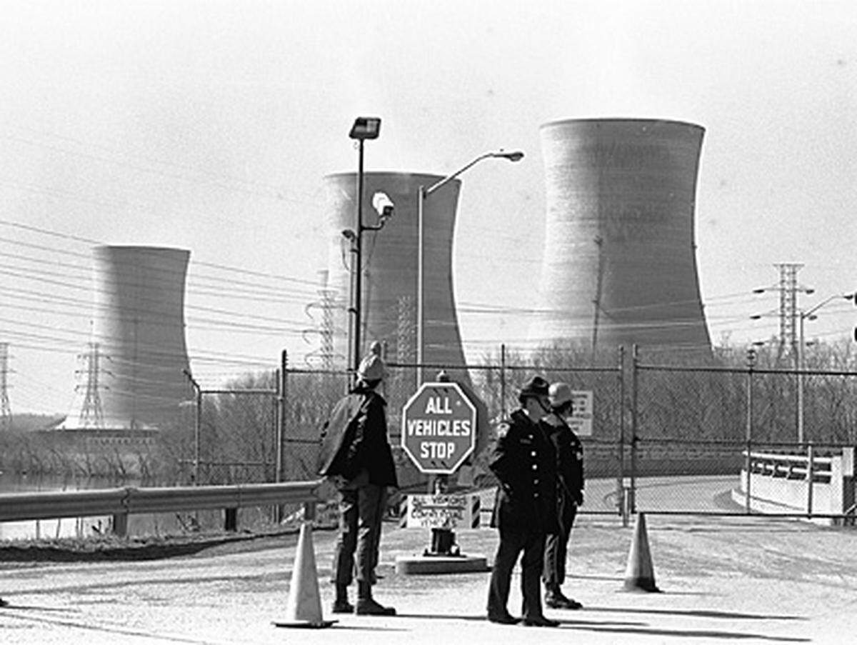 Laut Regierungsangaben wurden damals 636.000 Menschen in einem Umkreis von rund 25 Kilometern um den Reaktor mit geringen Dosen Radioaktivität verseucht.