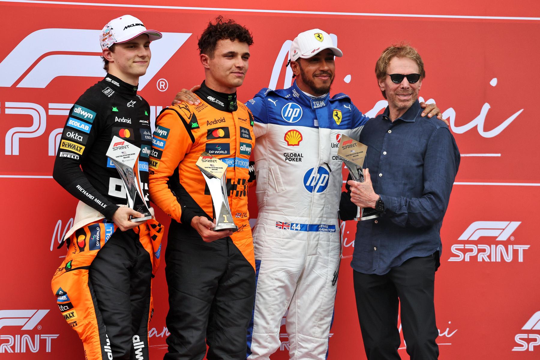 Lando Norris in the Miami sprint ahead of Oscar Piatri-Diepresse.com