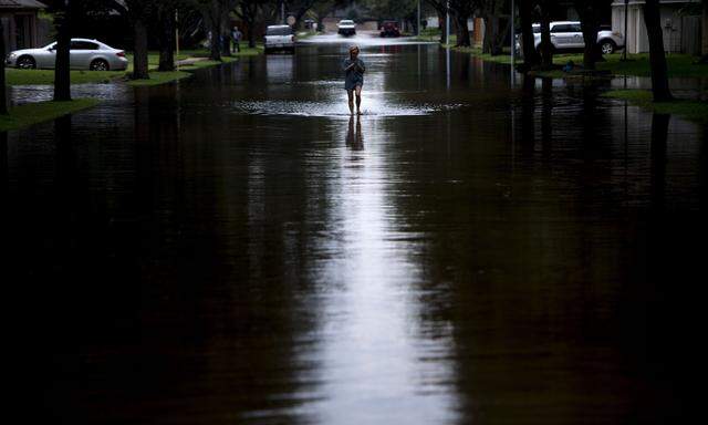 Die Einsamkeit im Hochwasser von Houston. Viele Opfer waren erst einmal auf sich allein gestellt, bis Hilfe kam.