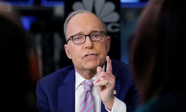 FILE PHOTO:    Economic analyst Lawrence 'Larry' Kudlow appears on CNBC at the NYSE in New York