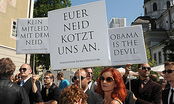 Salzburger Festspiele: Protest und "Gegenrede"