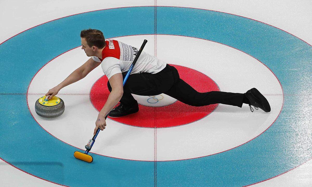 Curling hat auch ein bisschen was von Dehnungübungen auf dem Eis.