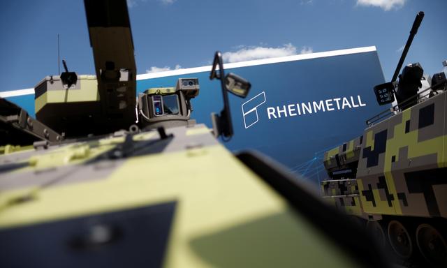 Rheinmetall hat nach eigenen Angaben einen Rekordauftrag der deutschen Bundeswehr zur Lieferung von Militär-Lastkraftwagen erhalten. 