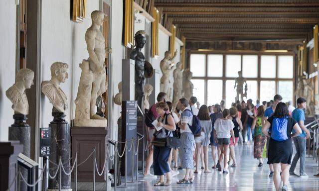 Mehr als zwei Millionen Menschen pro Jahr besuchen die Uffizien in Florenz.