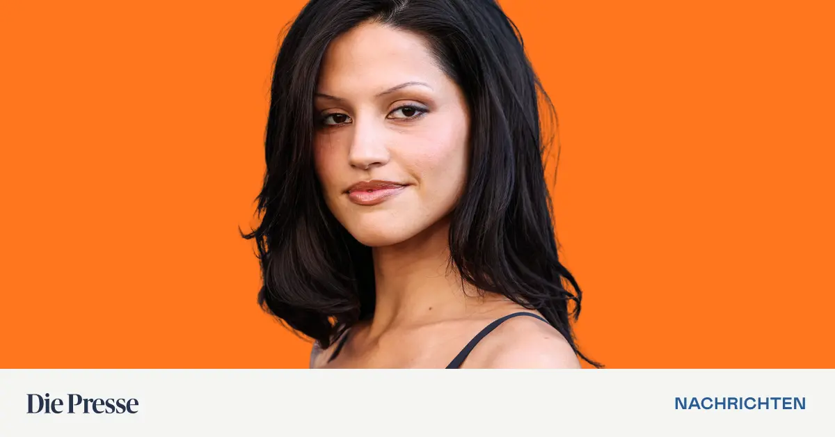 Oben-fast-ohne-Ein-fast-vergessener-Beautytrend-ist-zur-ck-premium-