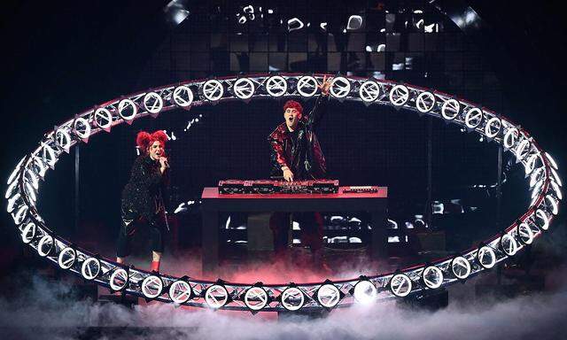 DJ und Sängerin: Das Duo Lumix und Pia Maria ging im ersten Halbfinale des Eurovision Song Contests mit Startnummer 13 an den Start.