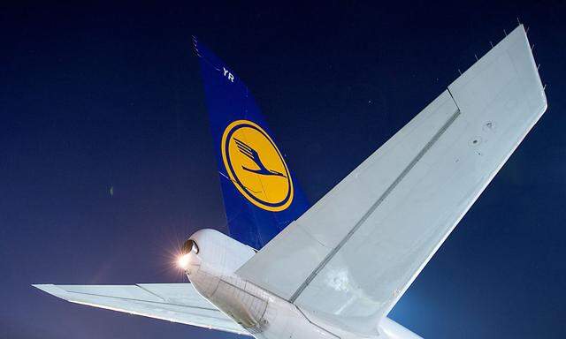 Lufthansa-Flugbegleiter wollen streiken