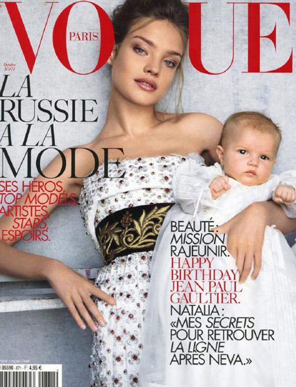 Bereits mit wenigen Monaten zeigte sich das russische Model Natalia Vodianova mit Töchterchen Neva auf dem Cover der französischen Vogue.