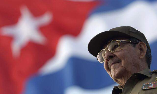 Raúl Castro gibt die Führung Kubas ab, nicht aber der Kommunistischen Partei.