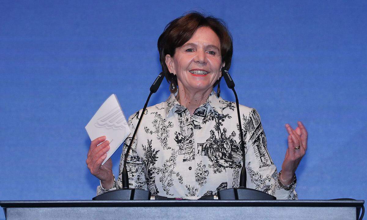 Landtagspräsidentin Brigitta Pallauf lobt die Leistungen der Salzburger Unternehmerschaft.