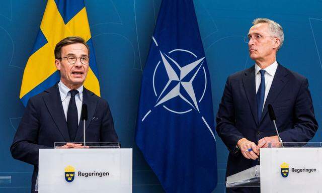 Schwedens Ministerpräsident Ulf Kristersson und Nato-Generalsekretär Jens Stoltenberg (Archivbild)