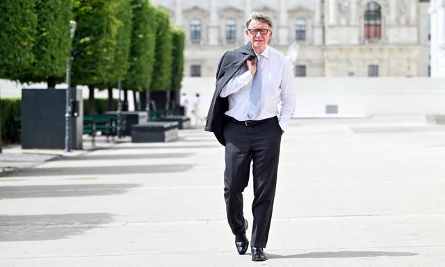 Peter Mandelson traf in Wien auch Europaministerin Edtstadler und Außenminister Schallenberg.