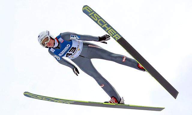 Skispringen Daniela Iraschko faellt