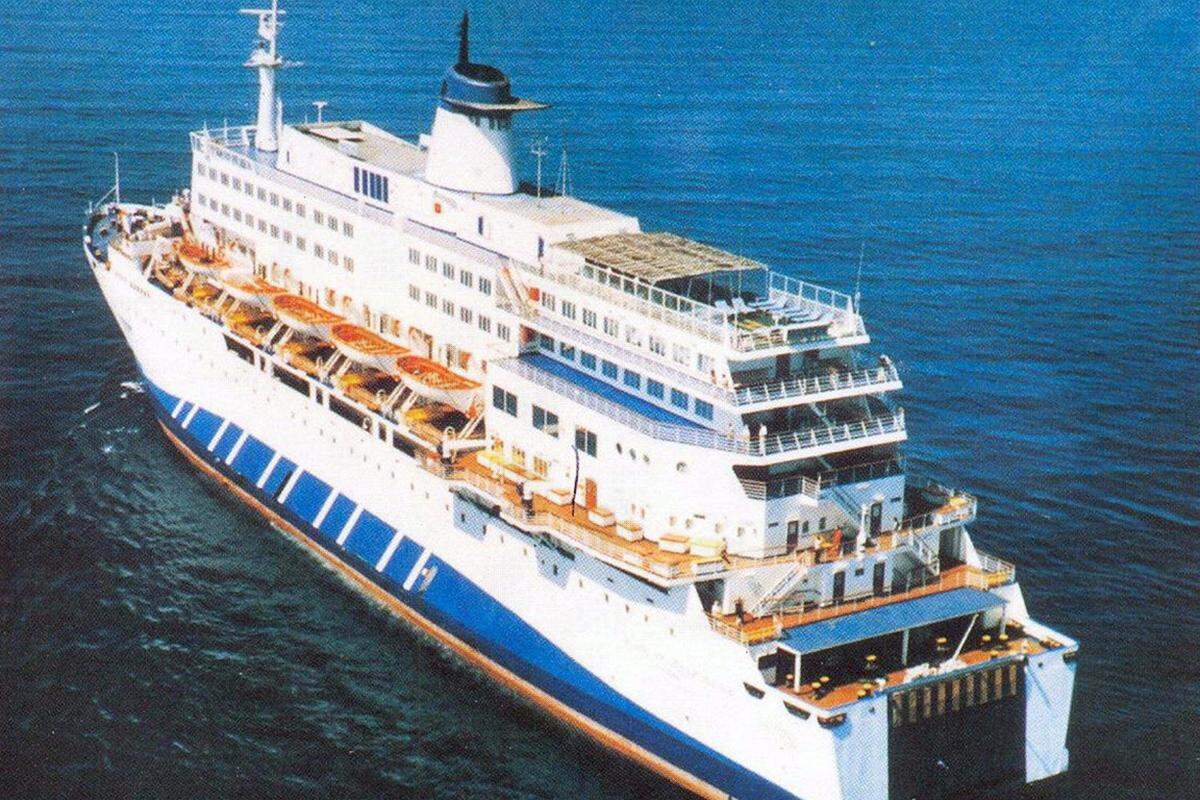 Eines der größten Schiffunglücke der vergangenen Jahrzehnte war der Untergang der "Al Salam Boccaccio 98". Mindestens 1027 Menschen sterben, als die Fähre im Februar 2006 im Roten Meer rund 90 Kilometer vor dem Hafen Safaga in Ägypten sinkt.