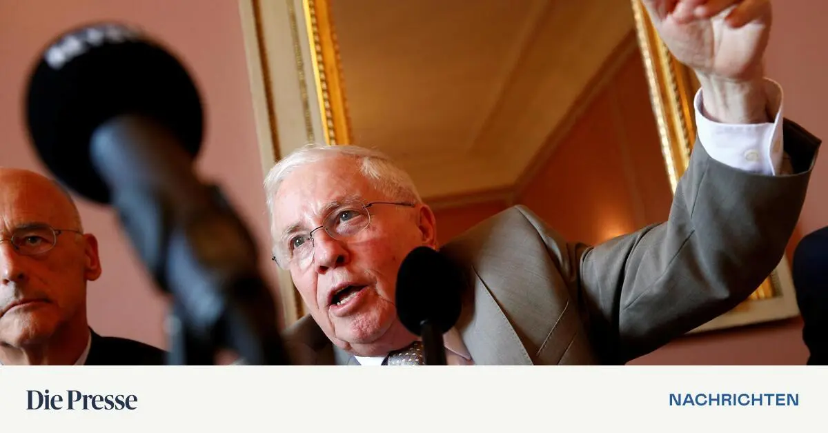 schweizer-ex-justizminister-blocher-verkauft-seine-gratiszeitungen