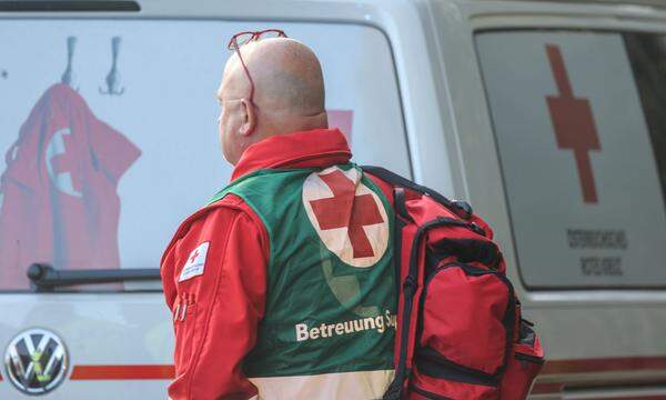 Beim Roten Kreuz gaben etwa 90 Prozent der Befragten an, der Organisation zu vertrauen. 