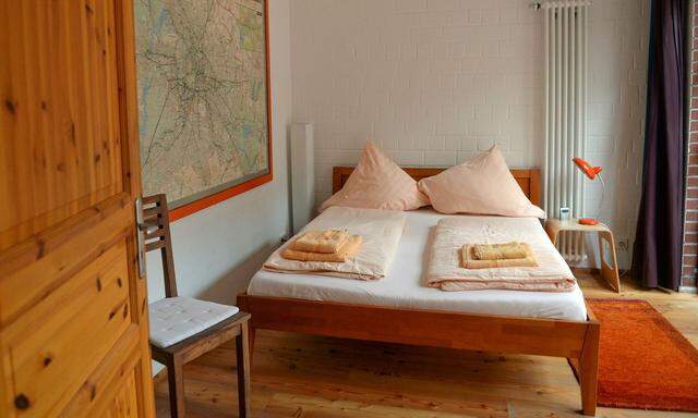 Bei Airbnb nutzt man Wohnungen von Privatpersonen: Wodurch klappt gutes „Sharing“ zwischen einander Fremden?