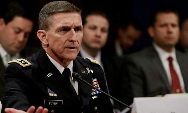 Flynn beschuldigte die Obama-Administration, mit ihrer Unterstützung der syrischen Rebellen insgeheim dem Terrornetzwerk al-Qaida zu helfen. Das ist auch der Vorwurf, der von Moskau aus an die USA gerichtet, von Washington aber stets zurückgewiesen wurde.  