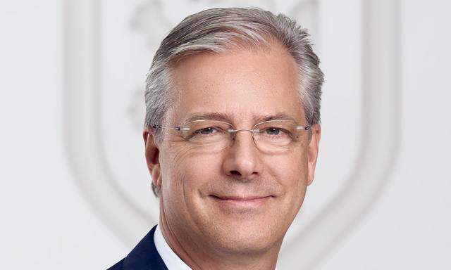 KR Mag. Klaus Scheitegel Generaldirektor, Grazer Wechselseitige Versicherung AG
