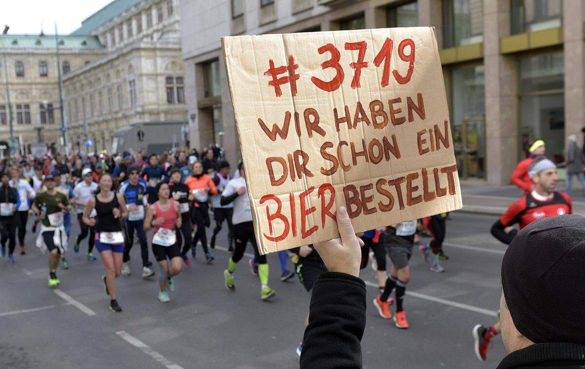 Im Folgenden weitere Eindrücke vom Wien-Marathon 2017 am Sonntag.