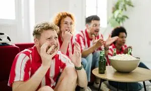 Wenn man sonst wenig Sport macht und sich dann stark aufregt, kann das Herz in Stress geraten.