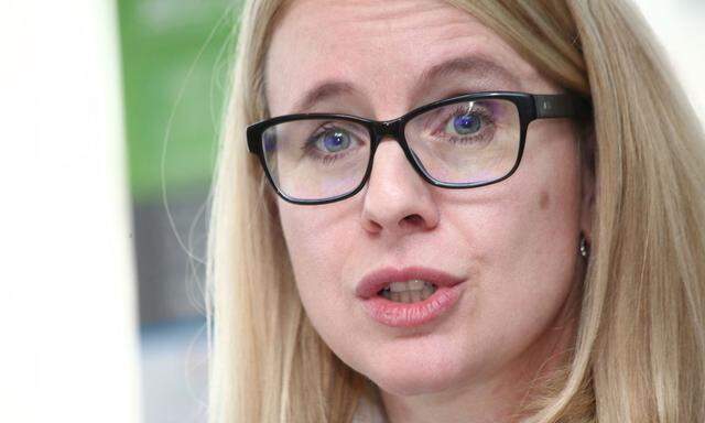 Wirtschaftsministerin Margarete Schramböck: Es werden keine Rechte beschnitten