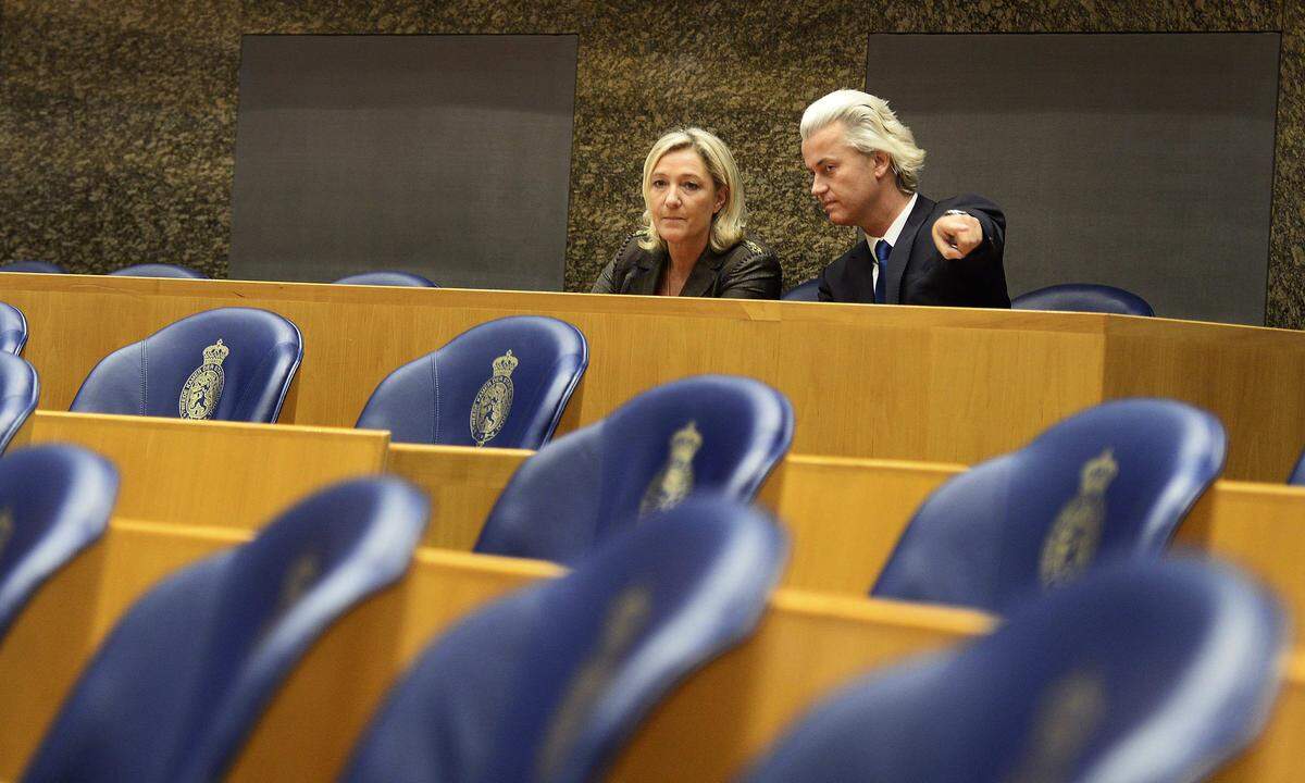 Netherland´s anti-Islamic party leader Geert Wilders shows The House of Representatives to far-right leader Marine Le Pen of France in The Hague