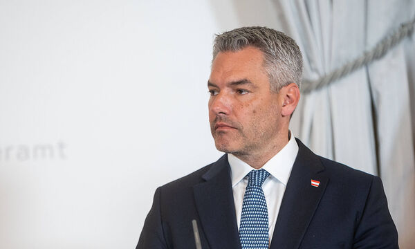 20220907 Pressefoyer nach dem Ministerrat WIEN, OESTERREICH - 7. SEPTEMBER: Bundeskanzler Karl Nehammer (OEVP) beim Pre