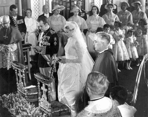In Monaco nichts ungewöhnliches: Bereits 1956 heiratete Fürst Rainier III die US-Schauspielerin Grace Kelly. Übrigens wurden schon andere Promis zu Prinzessinnen.