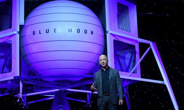 Jeff Bezos steckt ein Vermögen in seine Raumfahrt-Leidenschaft