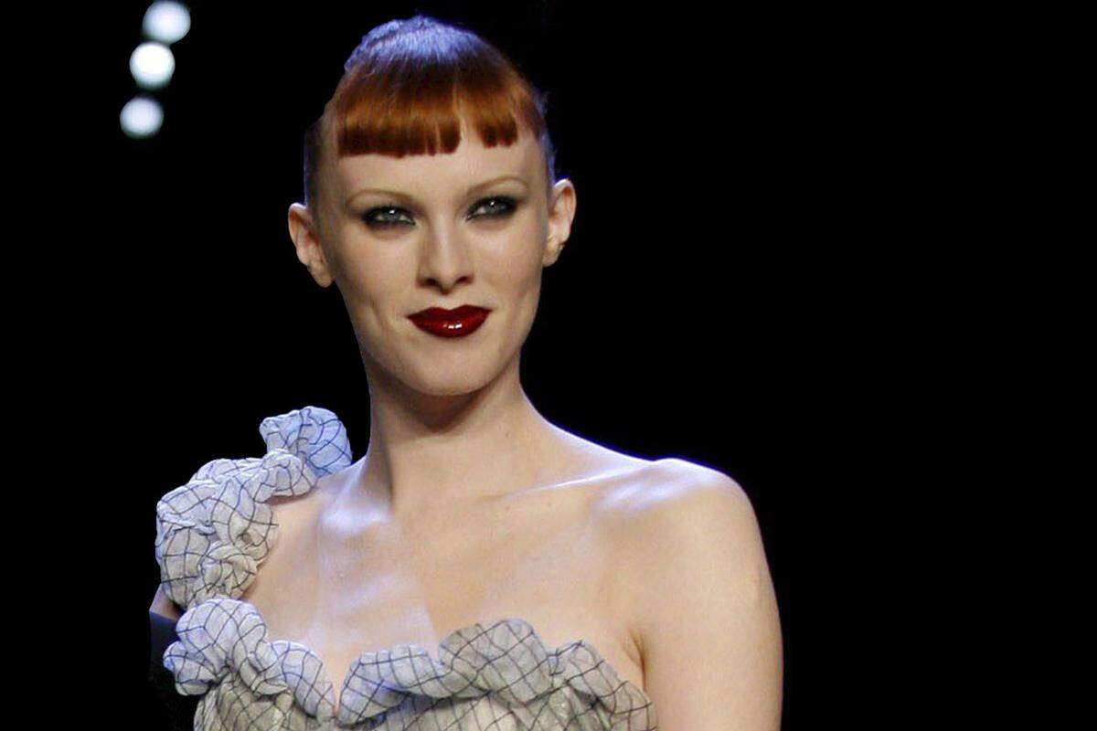 Viele erfolgreiche Models belassen es nicht bei ihrem Beruf, sondern wagen sich in andere Sphären. Schönheit währt schließlich nicht ewig, das weiß auch Karen Elson.